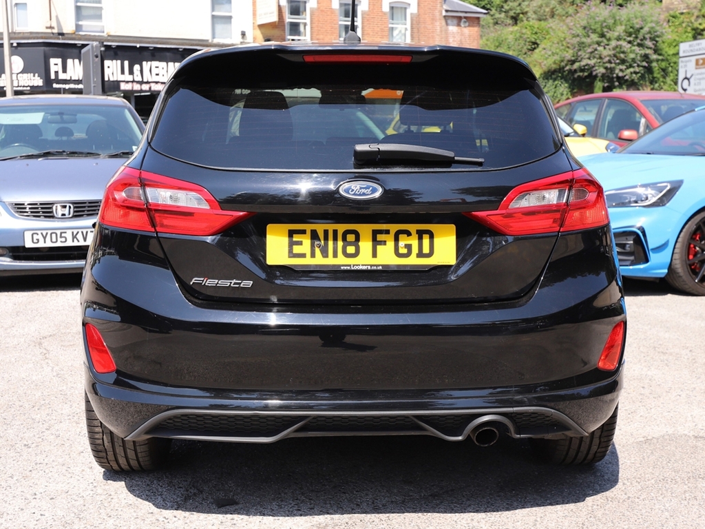 Ford Fiesta Hatchback Red #38
