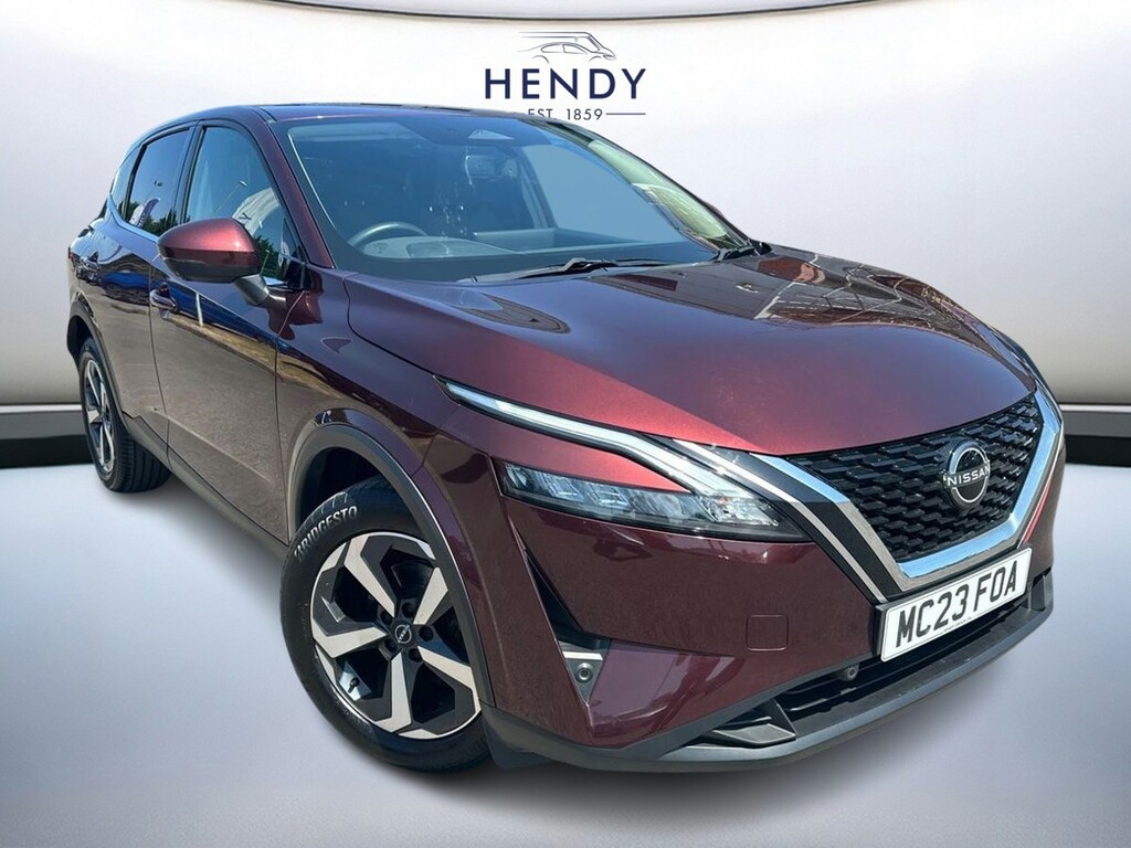 Nissan Qashqai 1.3 Dig-t Mh 158 N-connecta Xtronic Red