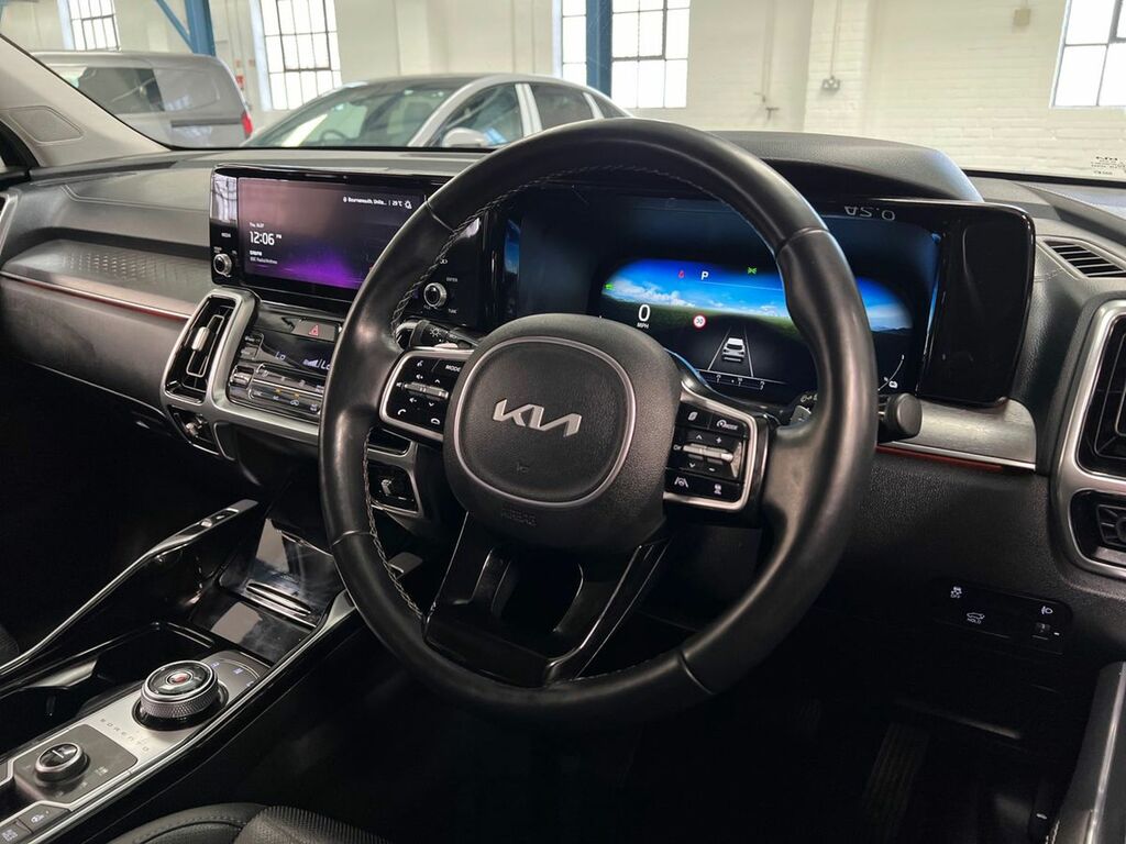 Kia Sorento 4 White #23