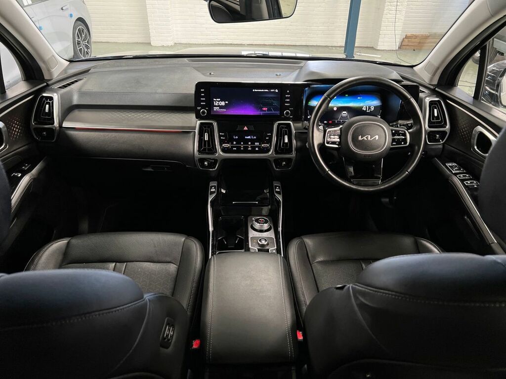 Kia Sorento 4 White #29