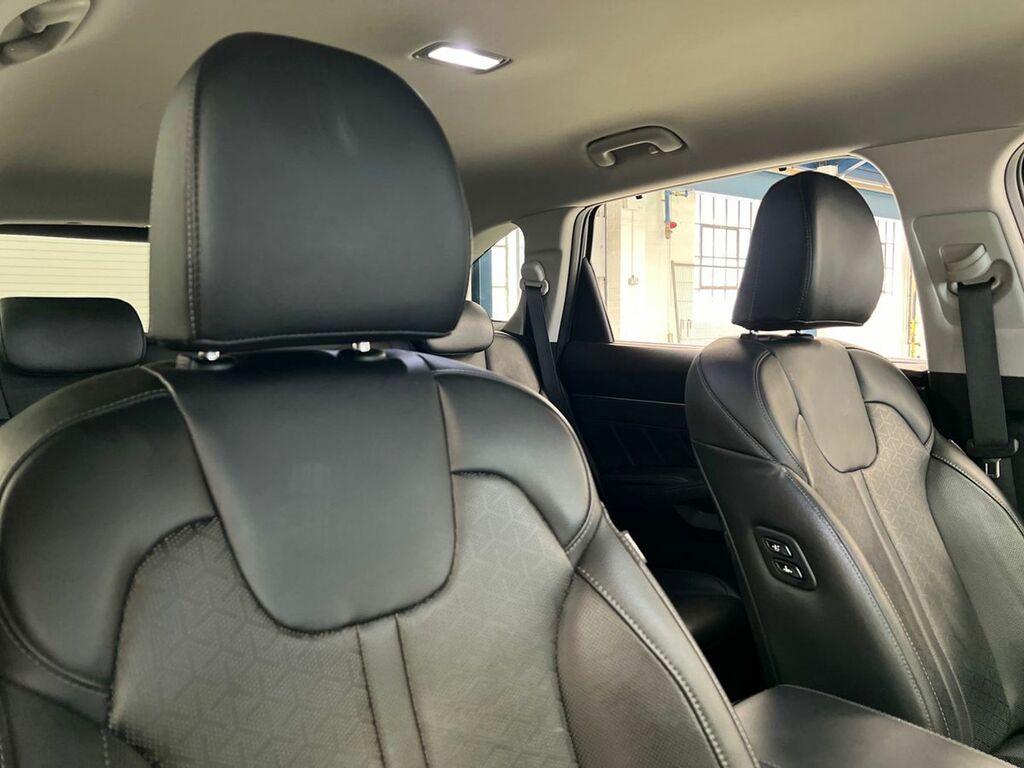 Kia Sorento 4 White #24