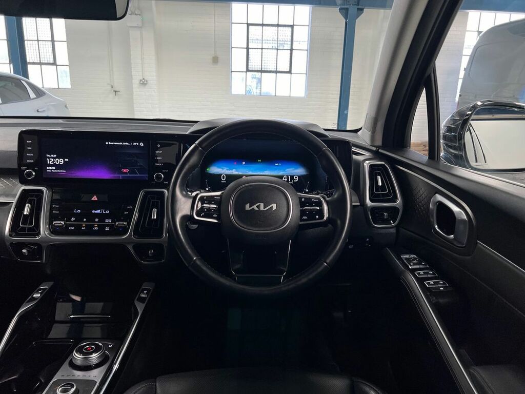 Kia Sorento 4 White #32