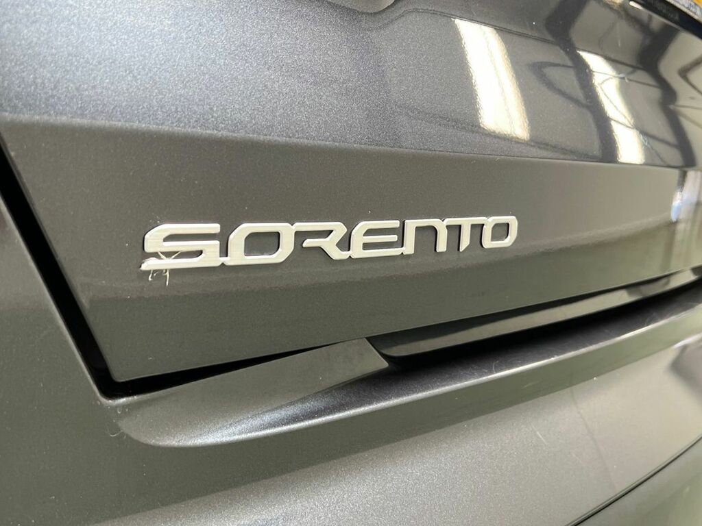 Kia Sorento 4 White #64