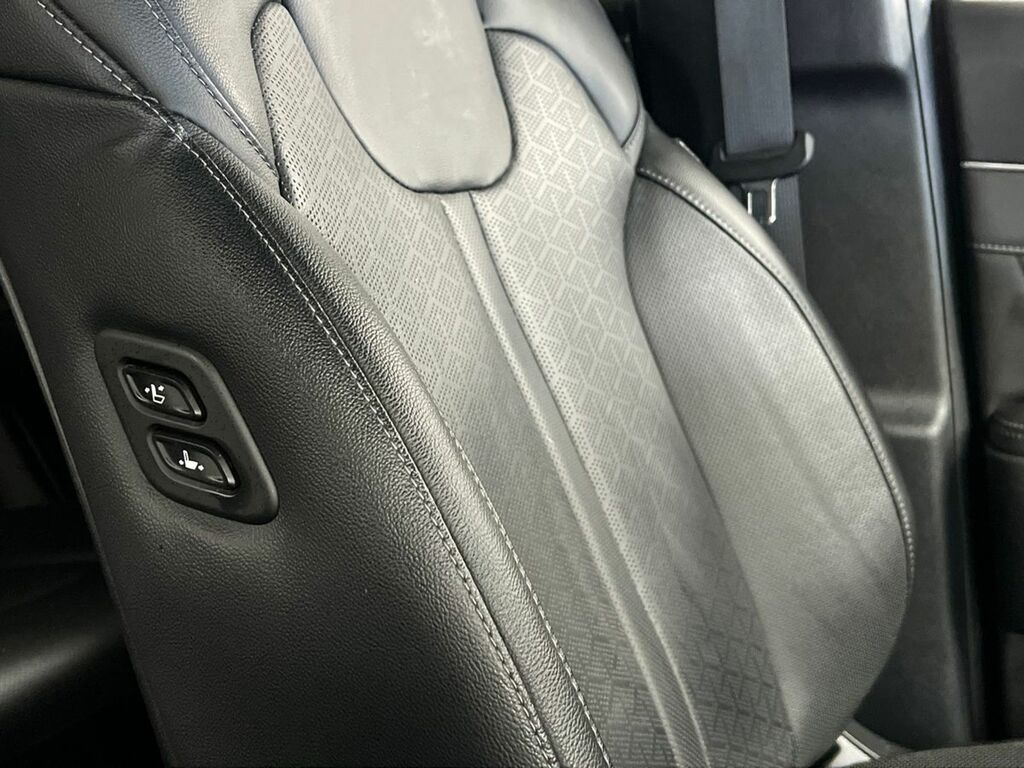 Kia Sorento 4 White #52