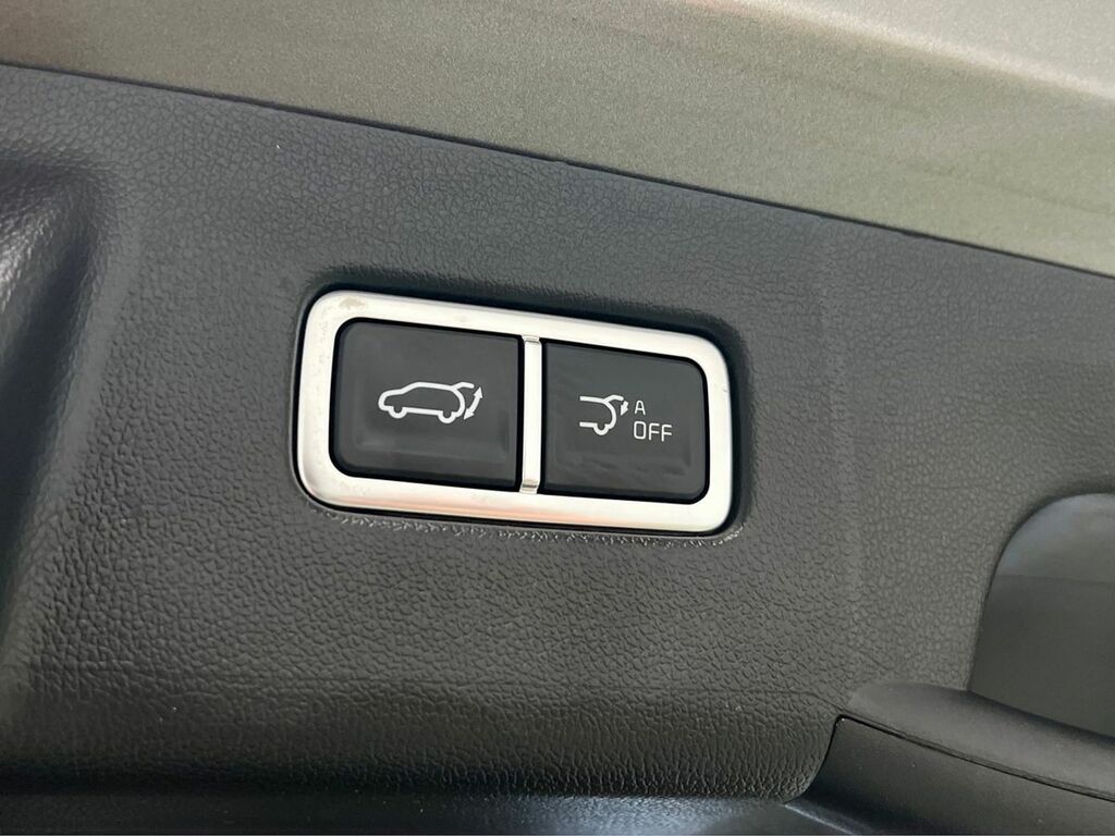 Kia Sorento 4 Black #18
