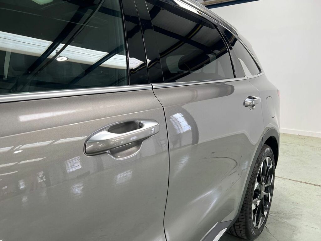 Kia Sorento 4 Black #11