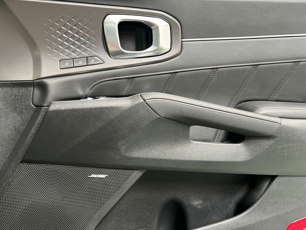 Kia Sorento 4 Black #40