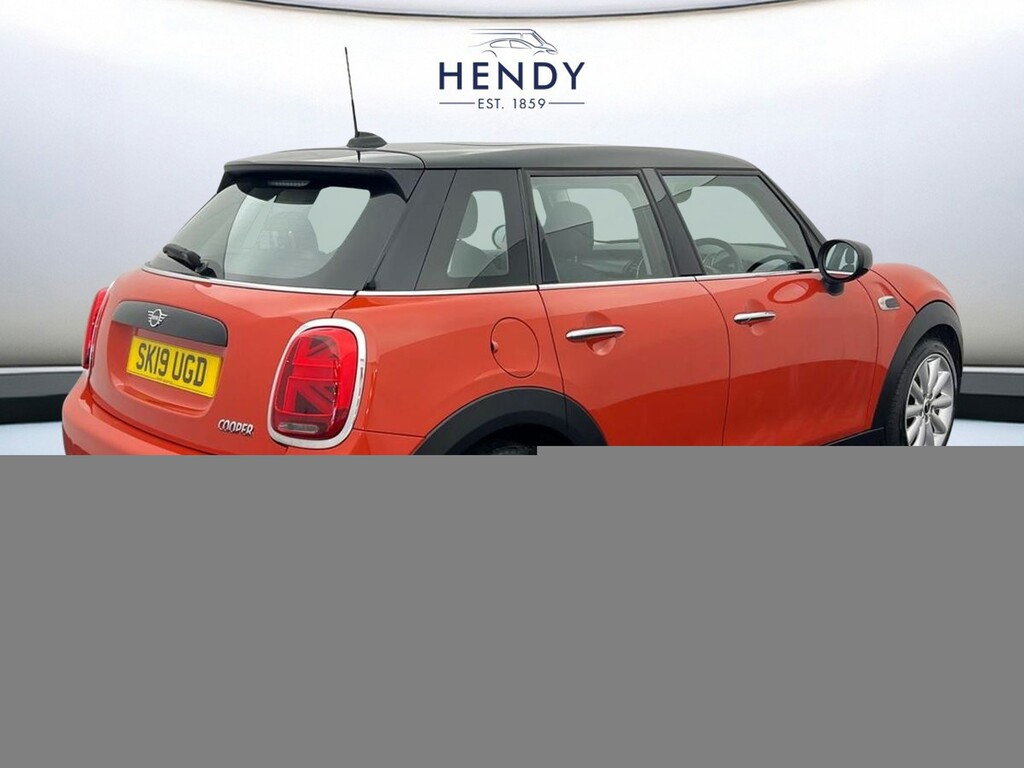 Mini Hatch 5-Door Hatch Cooper Classic SK19UGD Orange #3