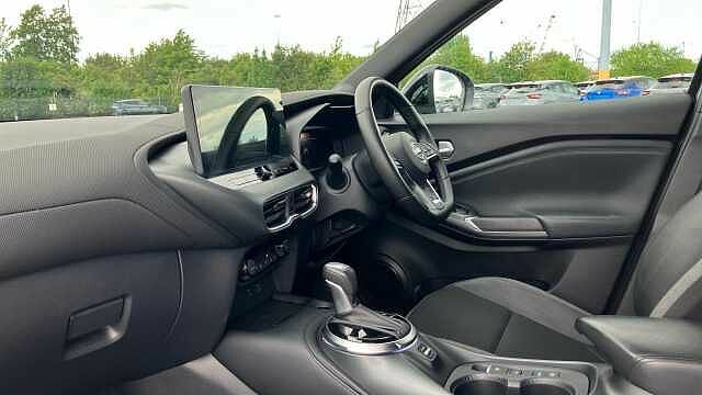 Nissan Juke 1.6 Hybrid N-connecta OW25DZA Silver #2