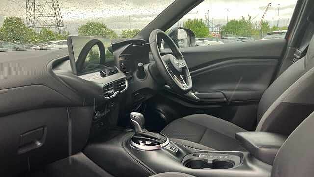 Nissan Juke 1.6 Hybrid N-connecta OV25ZRO Red #2