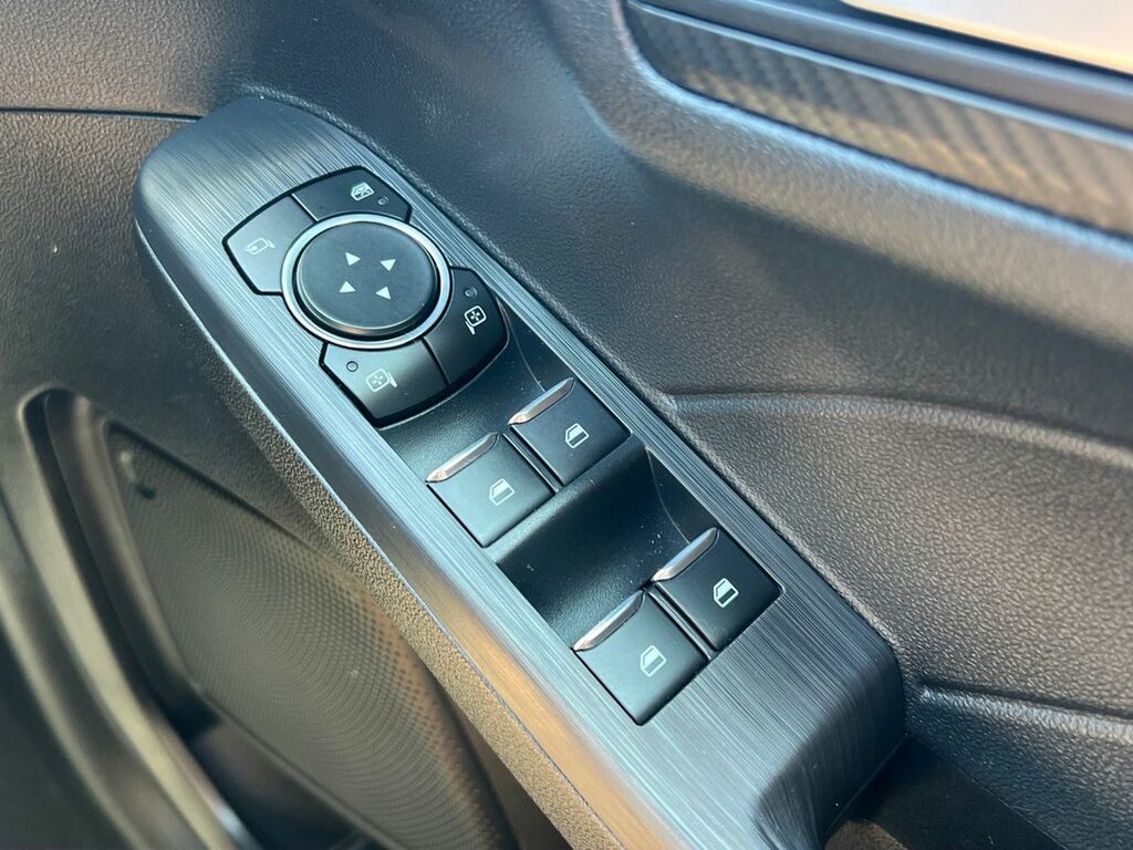 Ford Kuga 2.5 Phev Black Package Edition Cvt Black #40