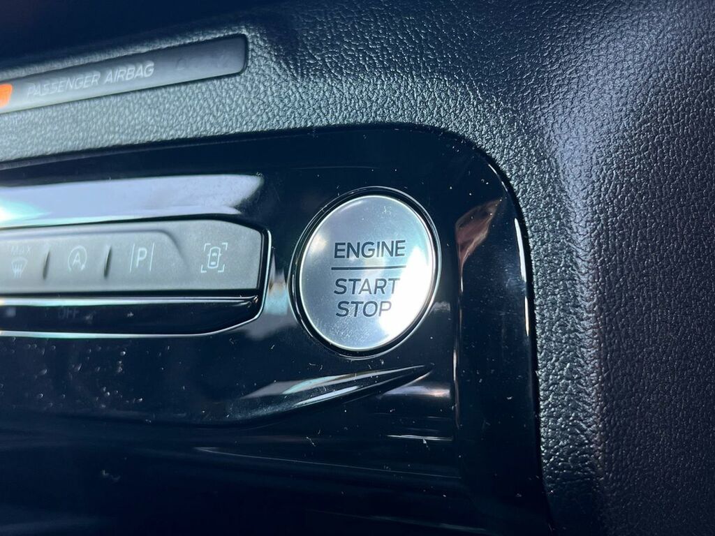 Ford Kuga 2.5 Phev Black Package Edition Cvt Black #47