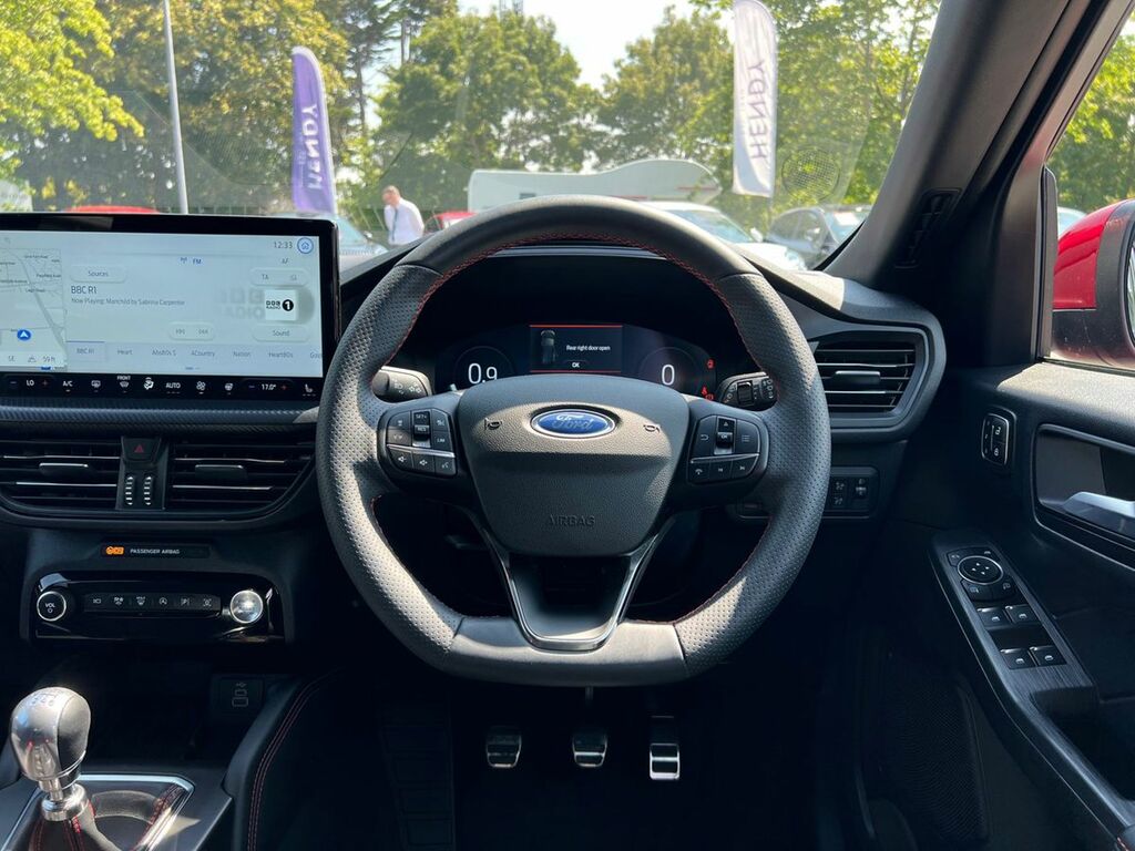 Ford Kuga 2.5 Phev Black Package Edition Cvt Black #32