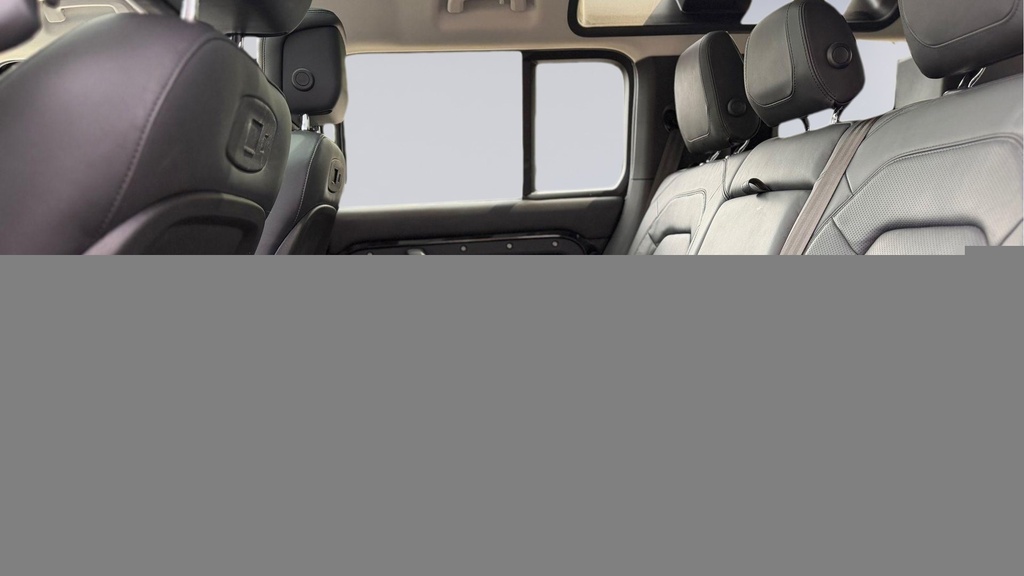 Land Rover Defender 110 2.0 P300 Se 110 Black