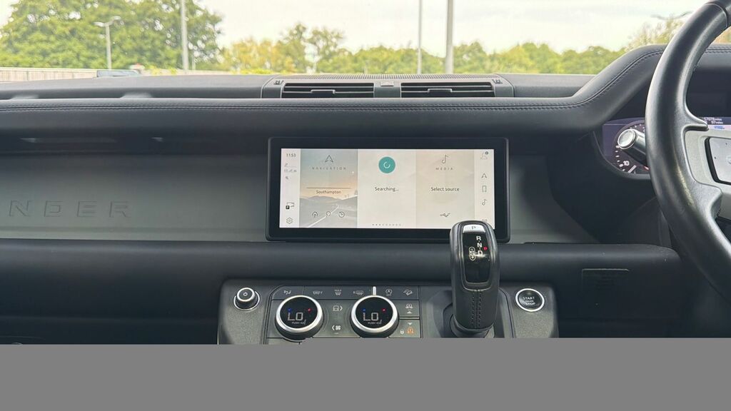 Land Rover Defender 110 2.0 P300 Se 110 Black #6