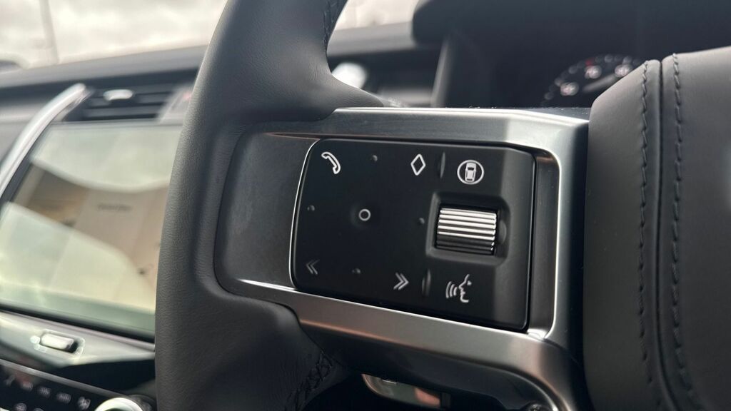 Land Rover Discovery D350 Dynamic Hse Black #34