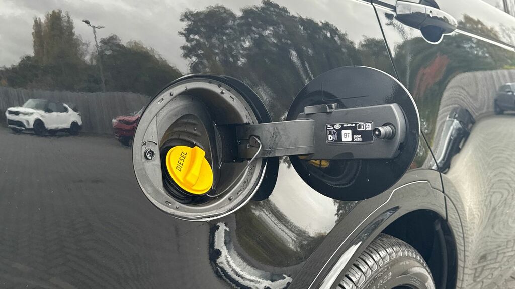 Land Rover Discovery D350 Dynamic Hse Black #30