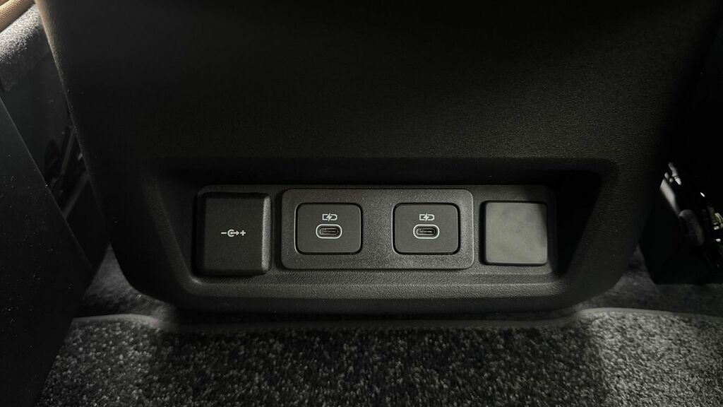 Land Rover Discovery D350 Dynamic Hse Black #43
