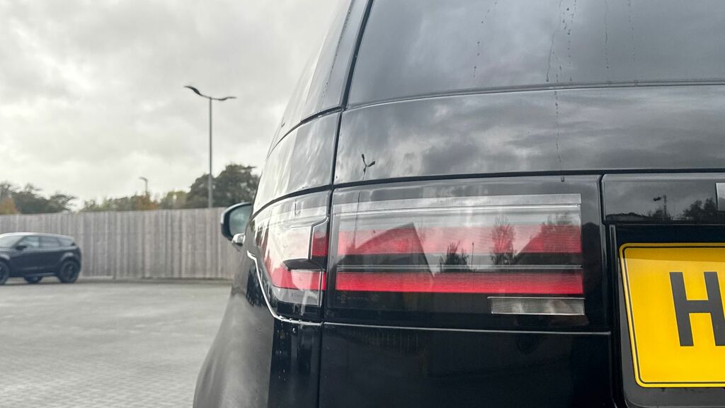 Land Rover Discovery D350 Dynamic Hse Black #14