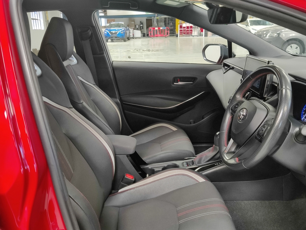 Toyota Corolla Corolla Excel Hev Cvt Black #22