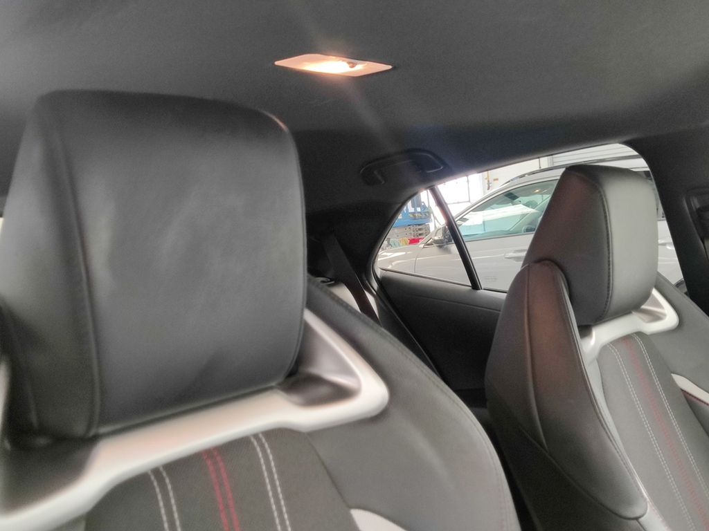 Toyota Corolla Corolla Excel Hev Cvt Black #24