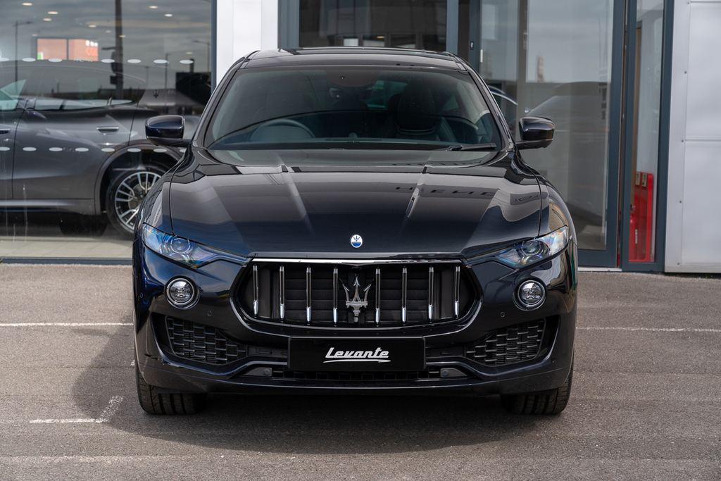 Maserati Levante Hybrid Gt #4