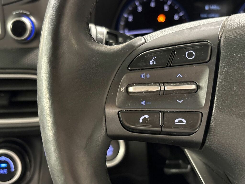 Hyundai Kona Se Yellow #11