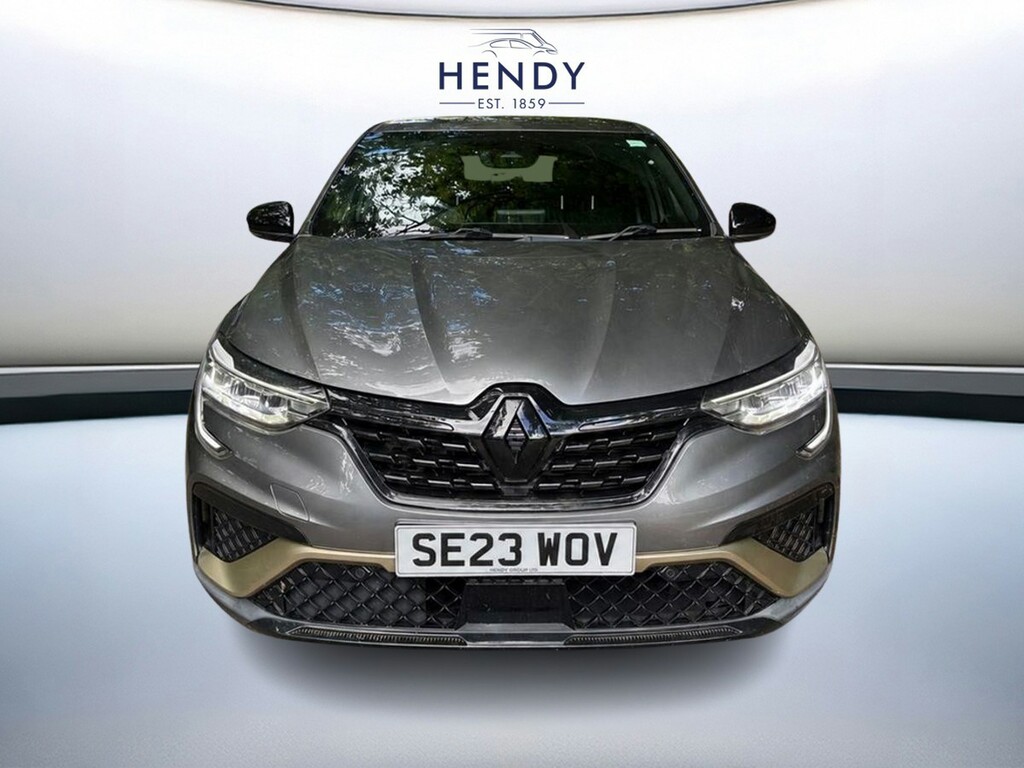 Renault Arkana 1.6 E-tech Full Hybrid 145 Engineered Grey