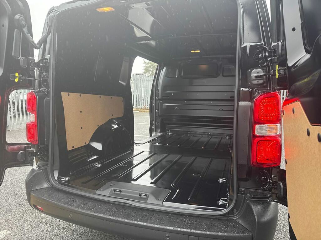 Vauxhall Vivaro Vivaro Panelvan L1 Pro 2.0Td 145 Mt6 Grey #16