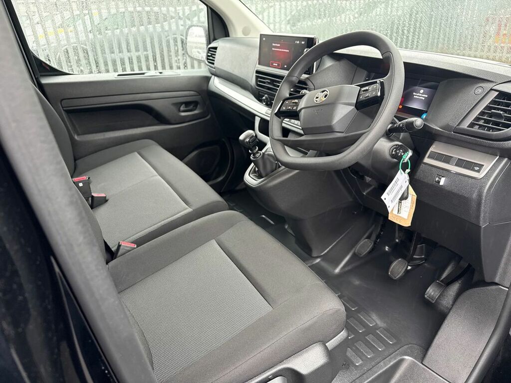 Vauxhall Vivaro 2.0 Turbo D 145 Prime H1 Van Black