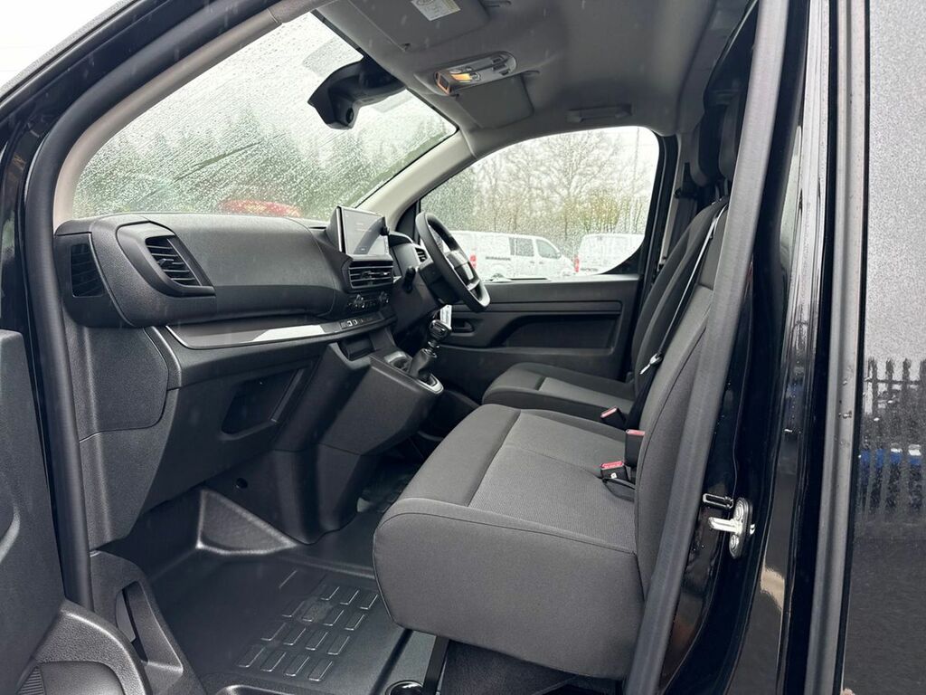 Vauxhall Vivaro Vivaro Panelvan L1 Pro 2.0Td 145 Mt6 Grey #12