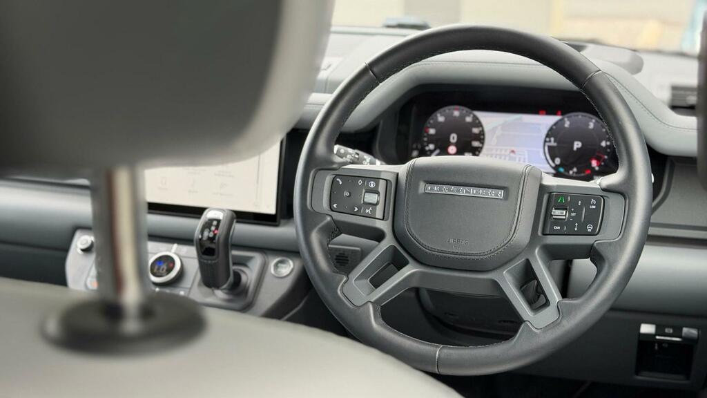 Land Rover Defender 110 X-dynamic Hse Grey #22