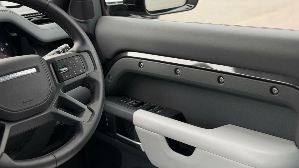 Land Rover Defender 110 X-dynamic Hse Grey #21