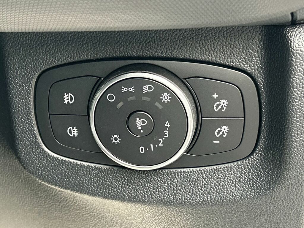 Ford Transit Courier 43Kwh Limited Panel Van Swb 136 Black #38