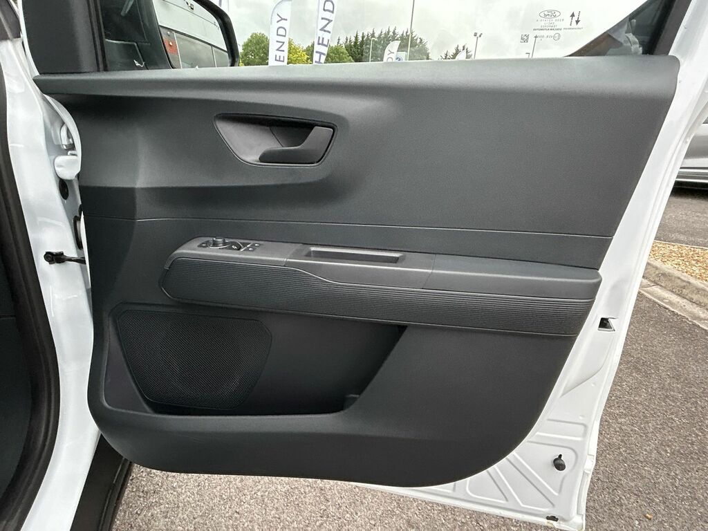 Ford Transit Courier 43Kwh Limited Panel Van Swb 136 Black #36