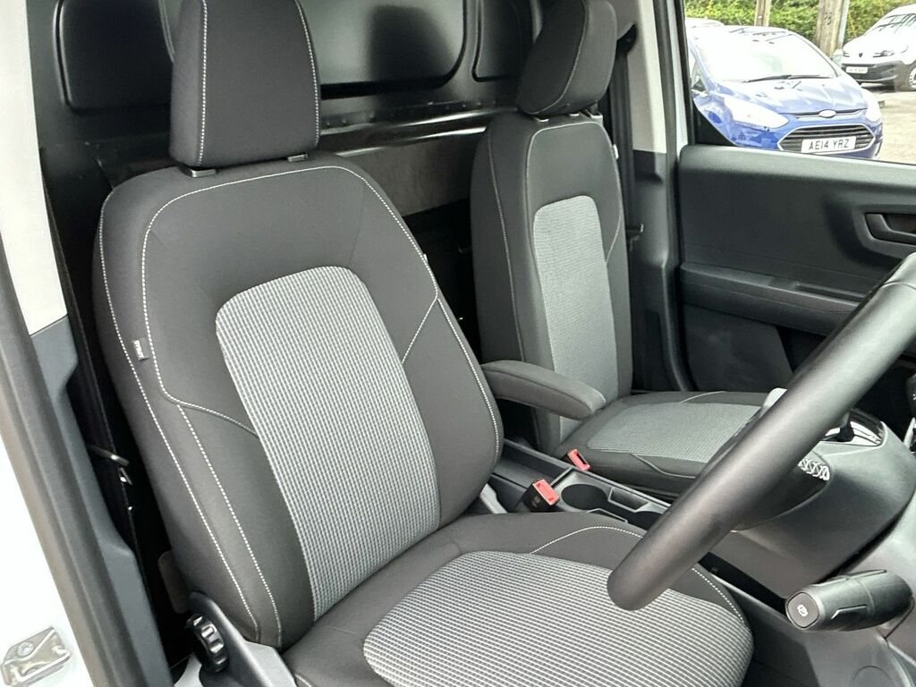 Ford Transit Courier 43Kwh Limited Panel Van Swb 136 Black #22