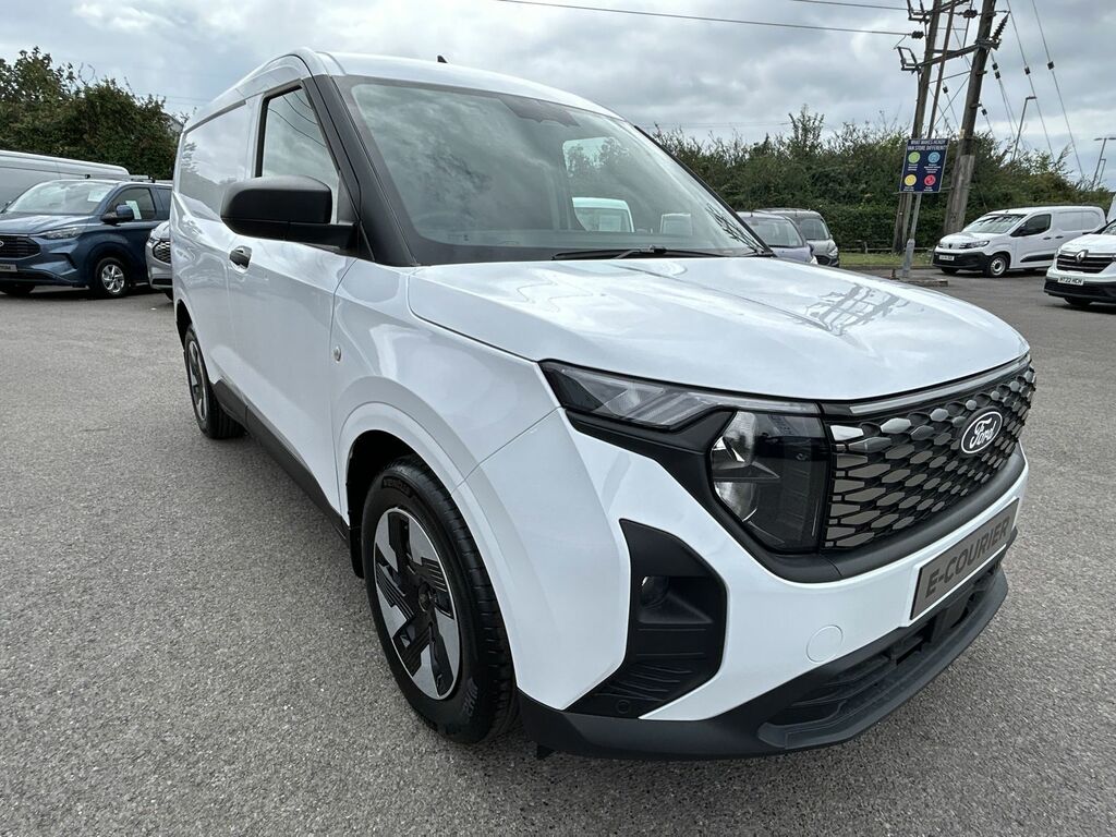 Ford Transit Courier 100Kw 43Kwh Trend Van White