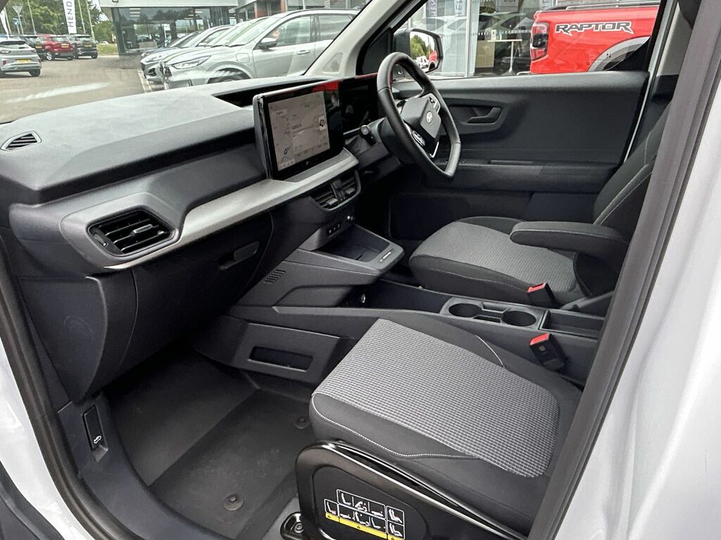 Ford Transit Courier 43Kwh Limited Panel Van Swb 136 Black #23