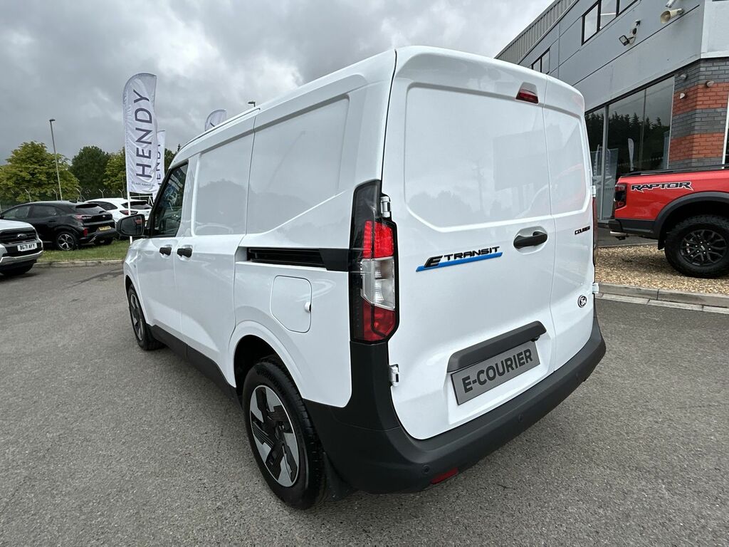 Ford Transit Courier 100Kw 43Kwh Trend Van White #6