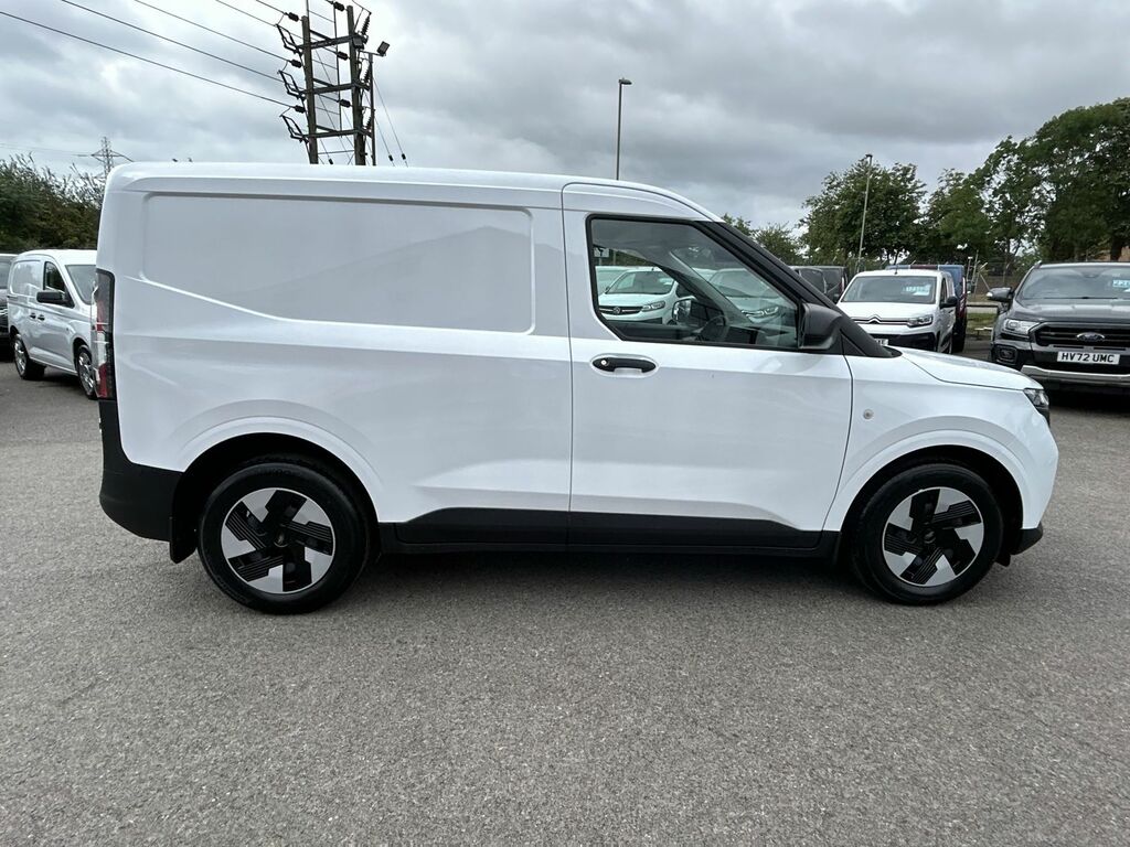 Ford Transit Courier 100Kw 43Kwh Trend Van White #2