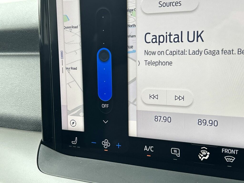 Ford Transit Courier 43Kwh Limited Panel Van Swb 136 Black #42
