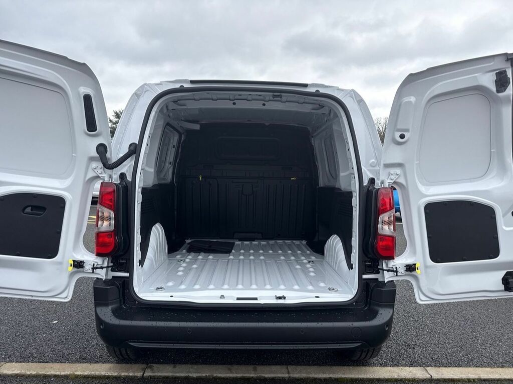 Vauxhall Combo 1.5 Turbo D 130Ps Prime Plus H1 Van White #3