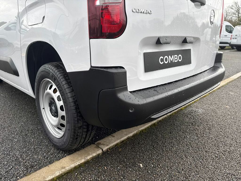 Vauxhall Combo Crg Xl H1 2300 1.5 Tb D 100 Prme White #30