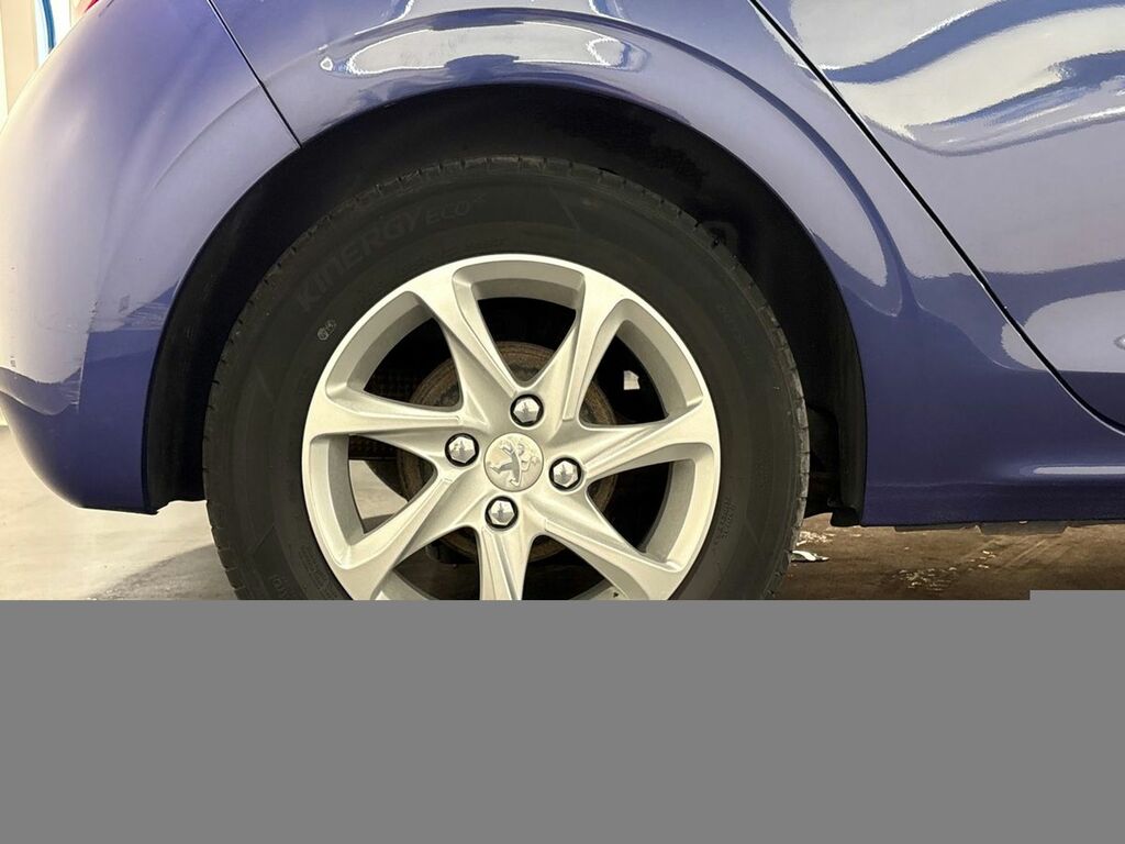 Peugeot 208 1.2 Puretech 82 Active Blue #4