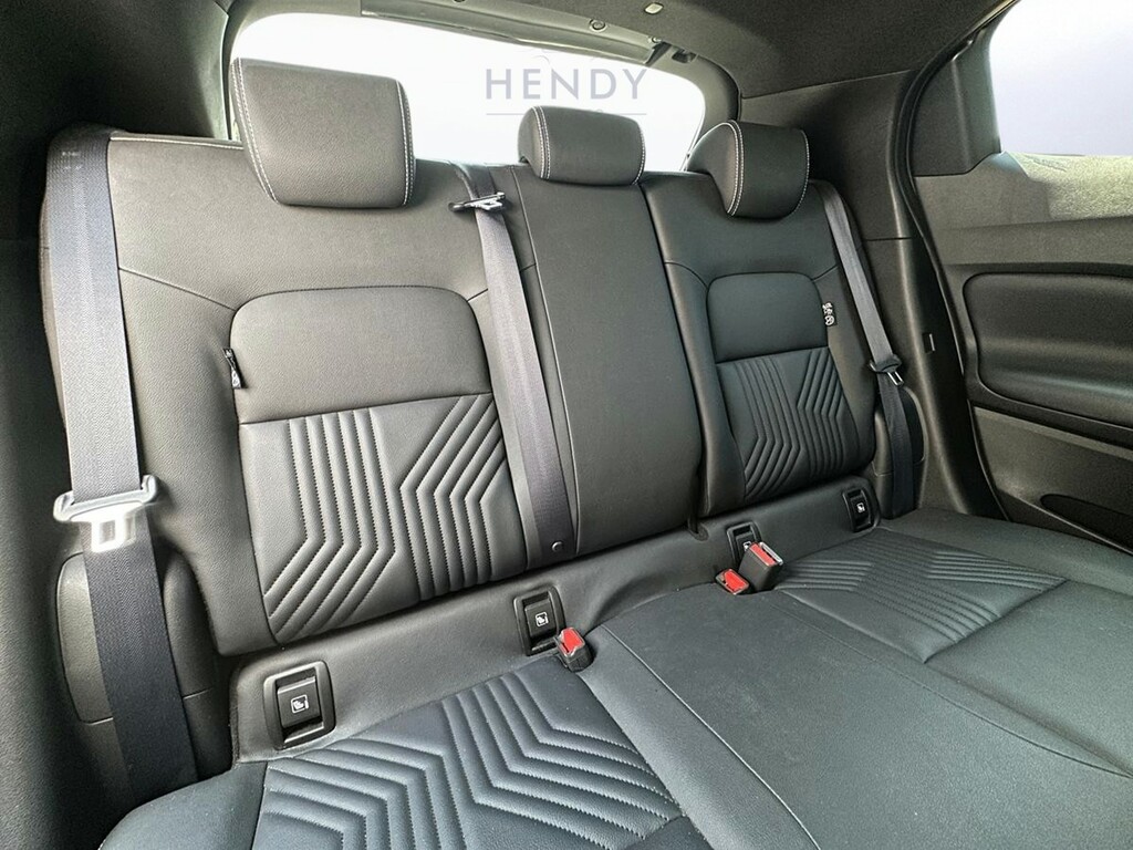 Nissan Juke 1.6 Hybrid Tekna Black