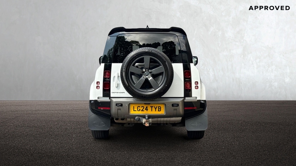 Land Rover Defender 90 3.0 D250 X-dynamic Hse 90 White #6