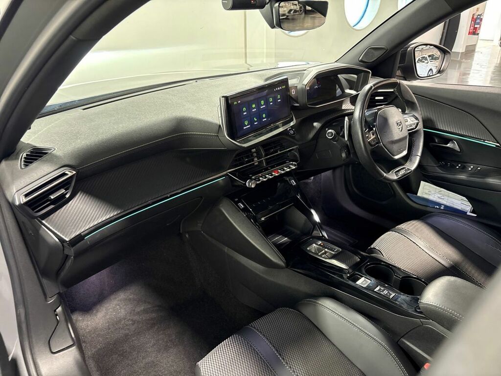 Peugeot 2008 2008 Gt Puretech Ss Black #13