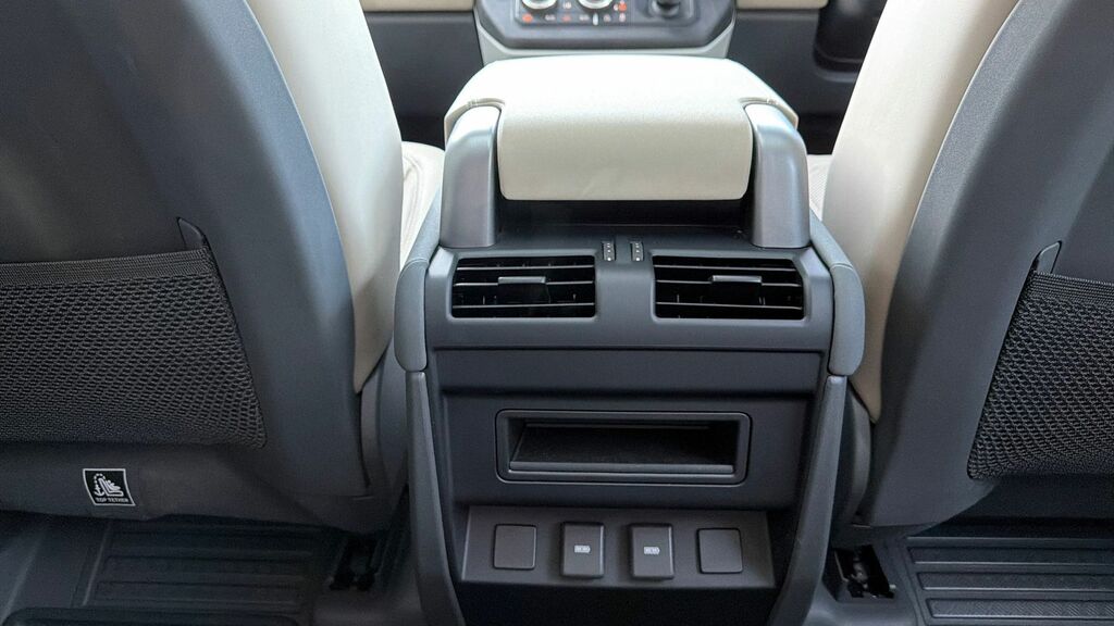 Land Rover Defender 110 Defender X-dynamic Hse Phev A Grey #7