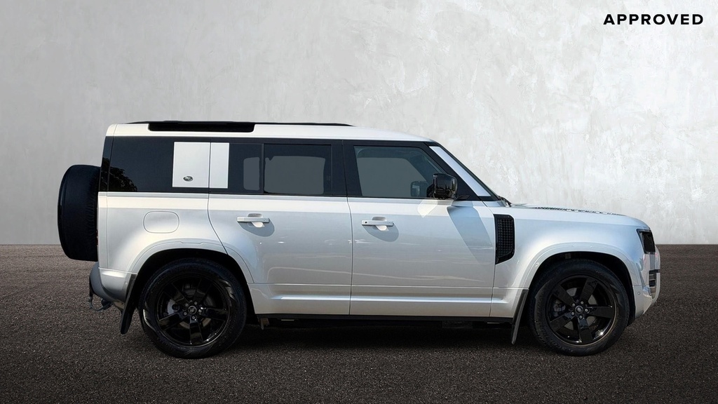 Land Rover Defender 110 3.0 D250 Xs Edition 110 Silver #2
