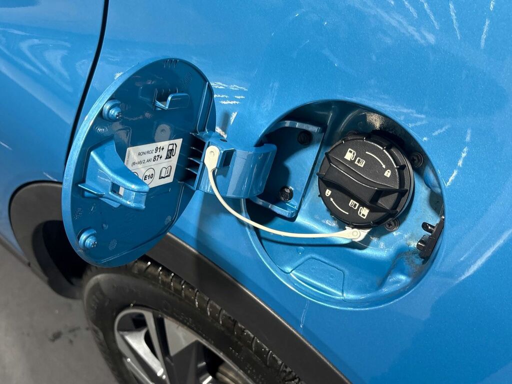 Hyundai Bayon 1L Se Connect Green #11
